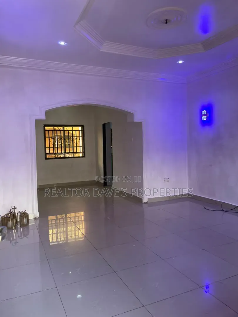 2bdrm Block of Flats in Dutse Estate for rent in Dutse-Alhaji