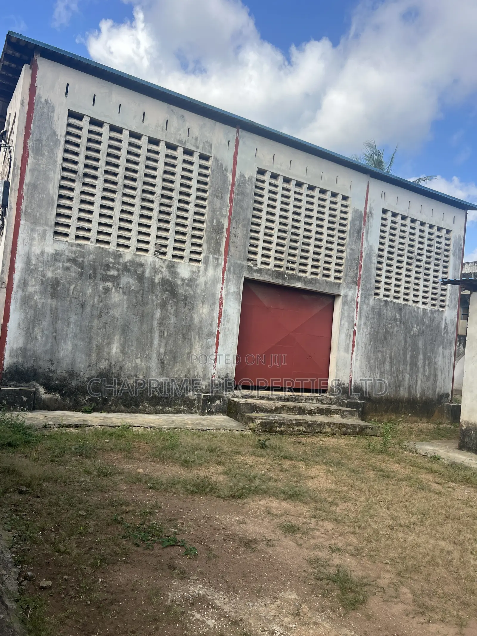 Warehouse for Lease in Council