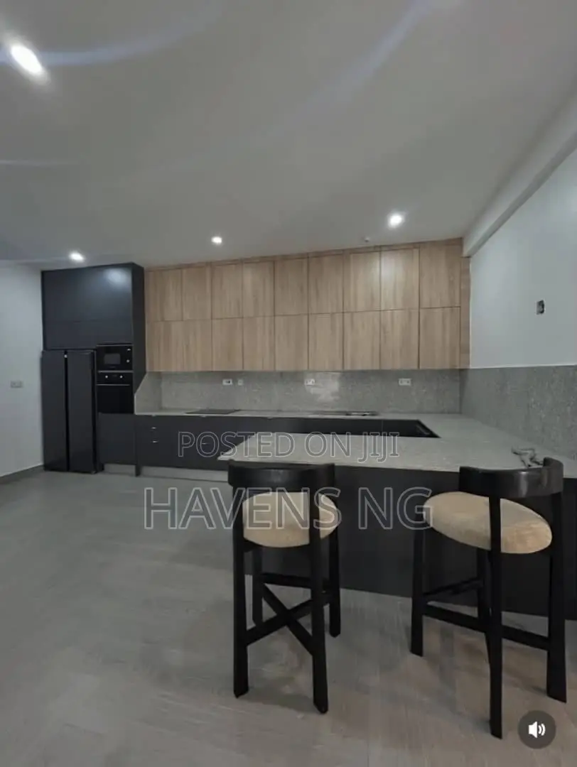 Furnished 3bdrm Apartment in Ikate for sale in Ikate