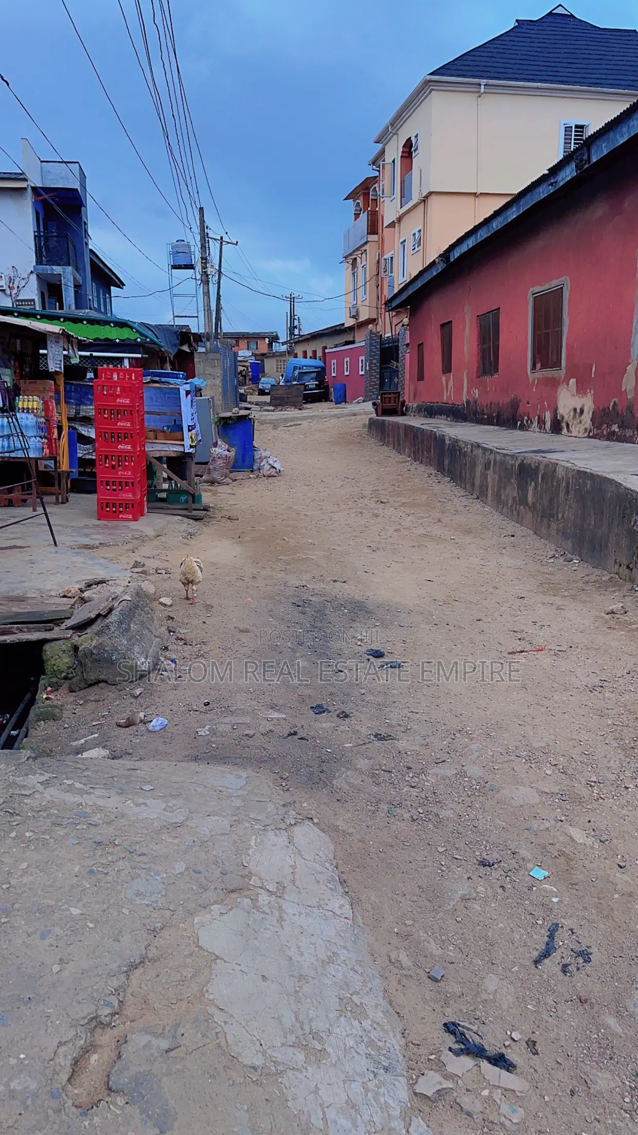 For SALE: A Demolishable Structure on 300 SQM of Land Size in Ogudu-Orioke