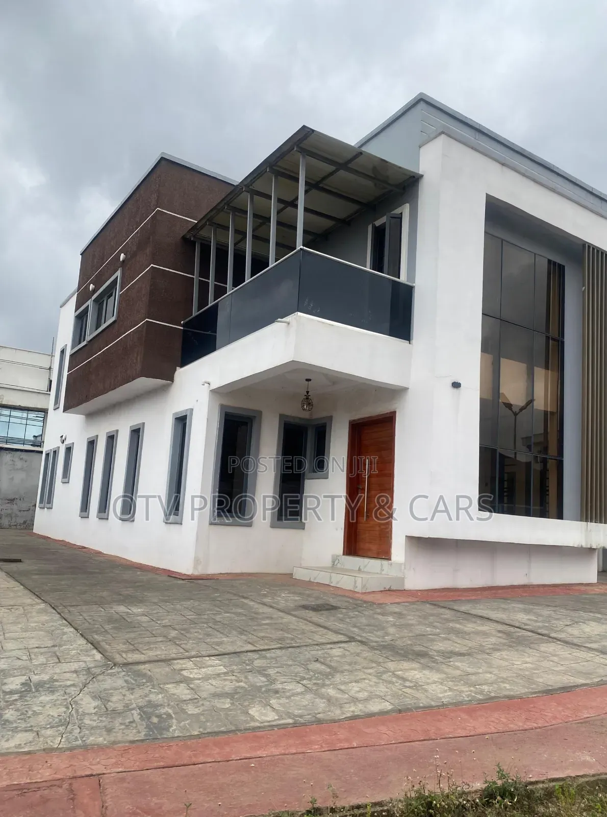 4bdrm Duplex in Oluyole Estate for sale in Oluyole Estate
