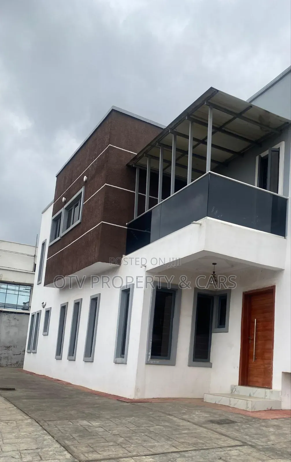 4bdrm Duplex in Oluyole Estate for sale in Oluyole Estate
