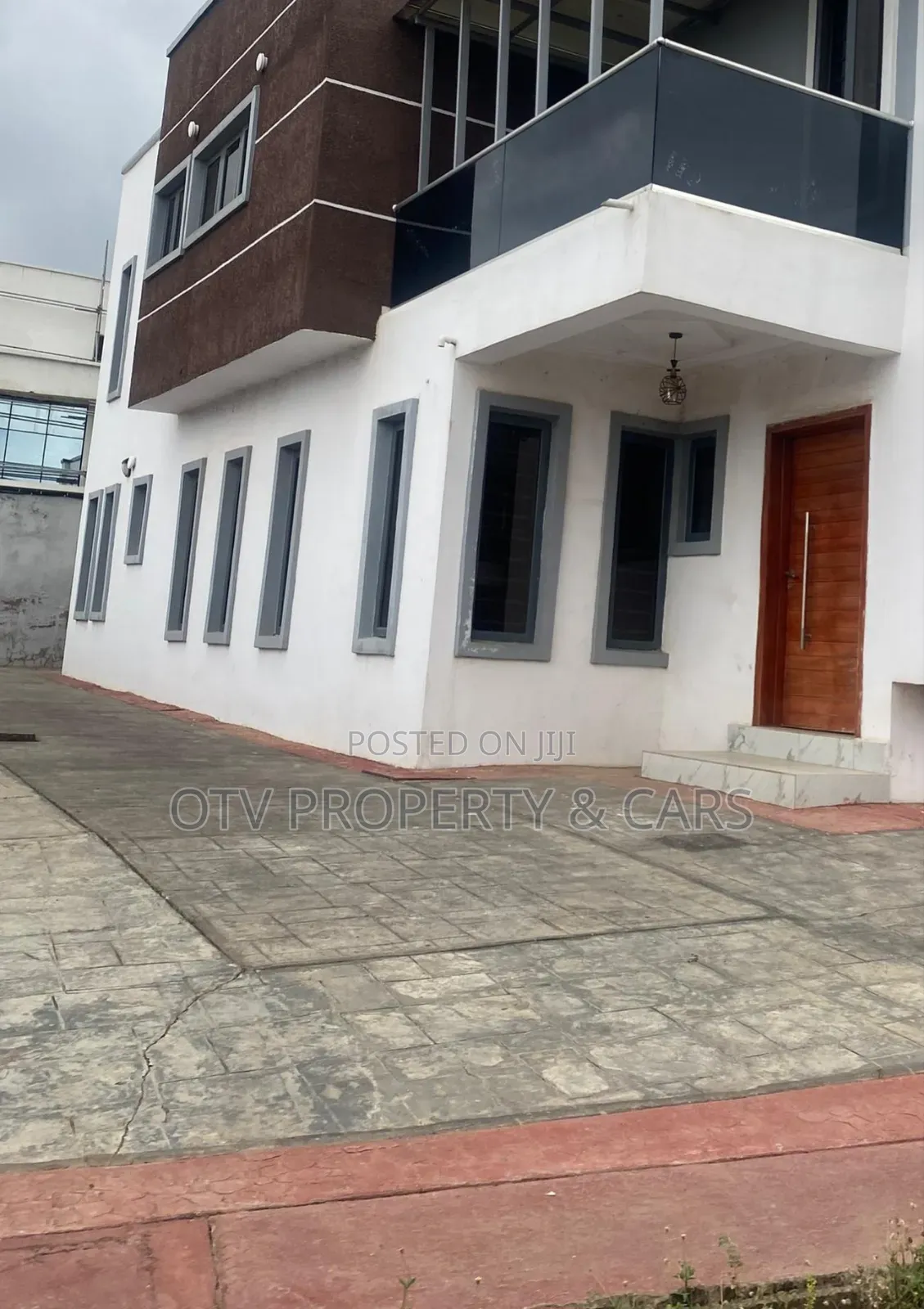 4bdrm Duplex in Oluyole Estate for sale in Oluyole Estate