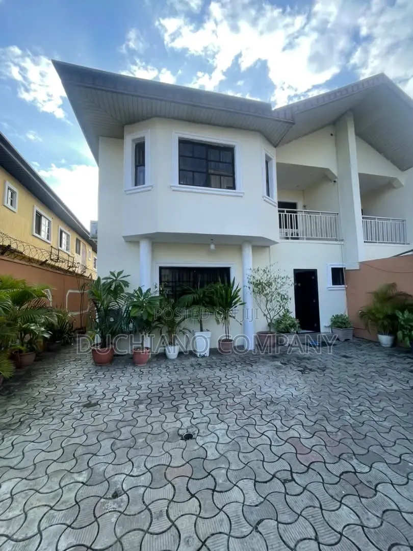 Furnished 4bdrm Duplex in Lekki Phase 1 for rent in Lekki Phase 1