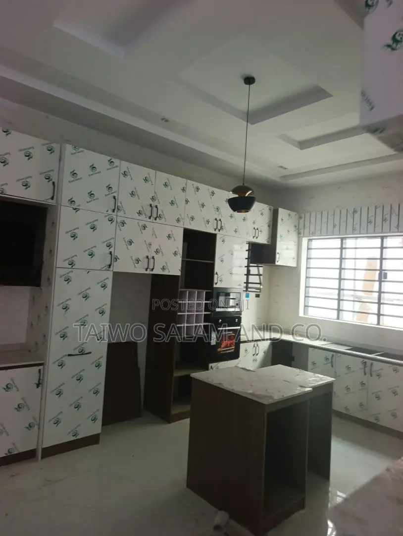 4bdrm Duplex in Ikolaba Estate, Bodija for sale in Bodija