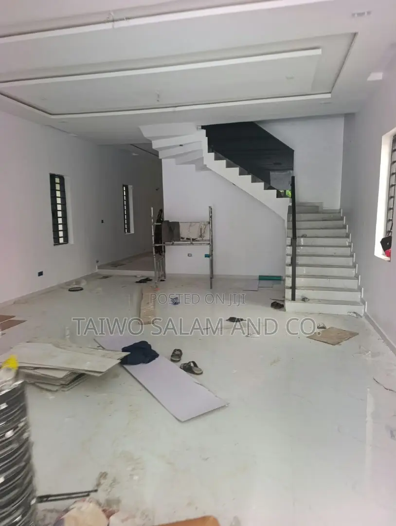 4bdrm Duplex in Ikolaba Estate, Bodija for sale in Bodija
