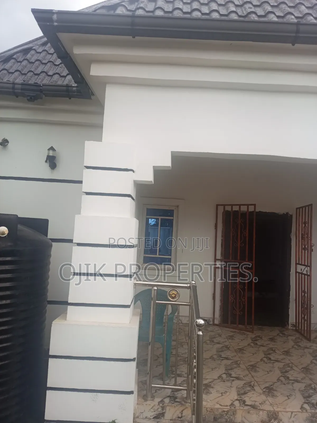 3bdrm Bungalow in Ojik Properties, Owerri for sale in Owerri