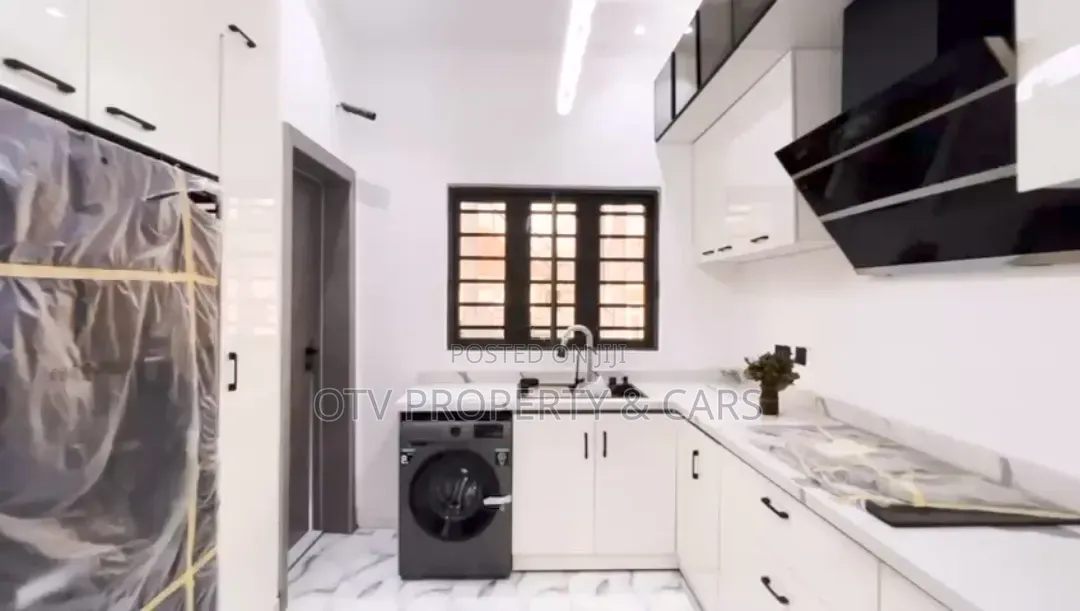 4bdrm Townhouse/Terrace in Lekki Phase 1 for sale in Lekki Phase 1