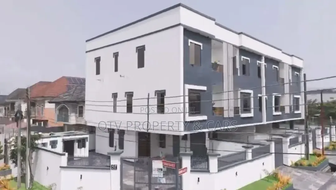 4bdrm Townhouse/Terrace in Lekki Phase 1 for sale in Lekki Phase 1