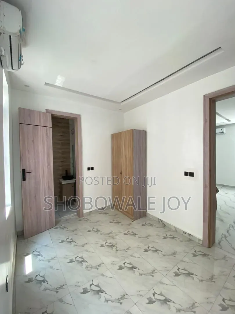 5bdrm Duplex in Chevron Alternative for rent in Chevron