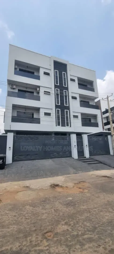 3bdrm House in Opebi for sale in Opebi