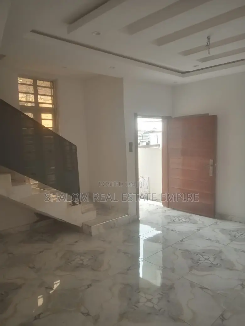 3bdrm Duplex in Olowoora Omole, Kosofe / Kosofe for rent in Kosofe / Kosofe