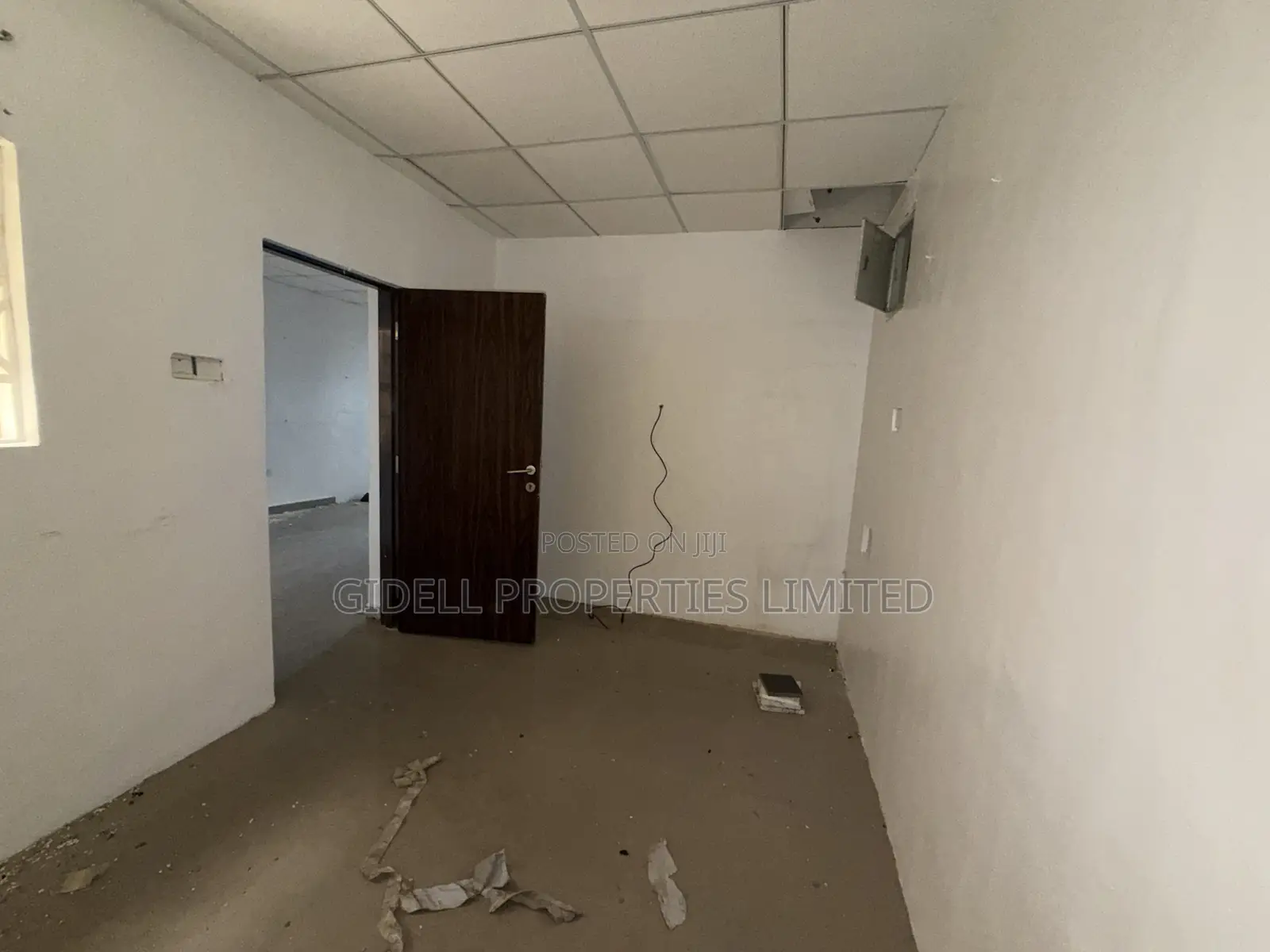 60SQM Office / Shop Space on the Second Floor in Wuse 2