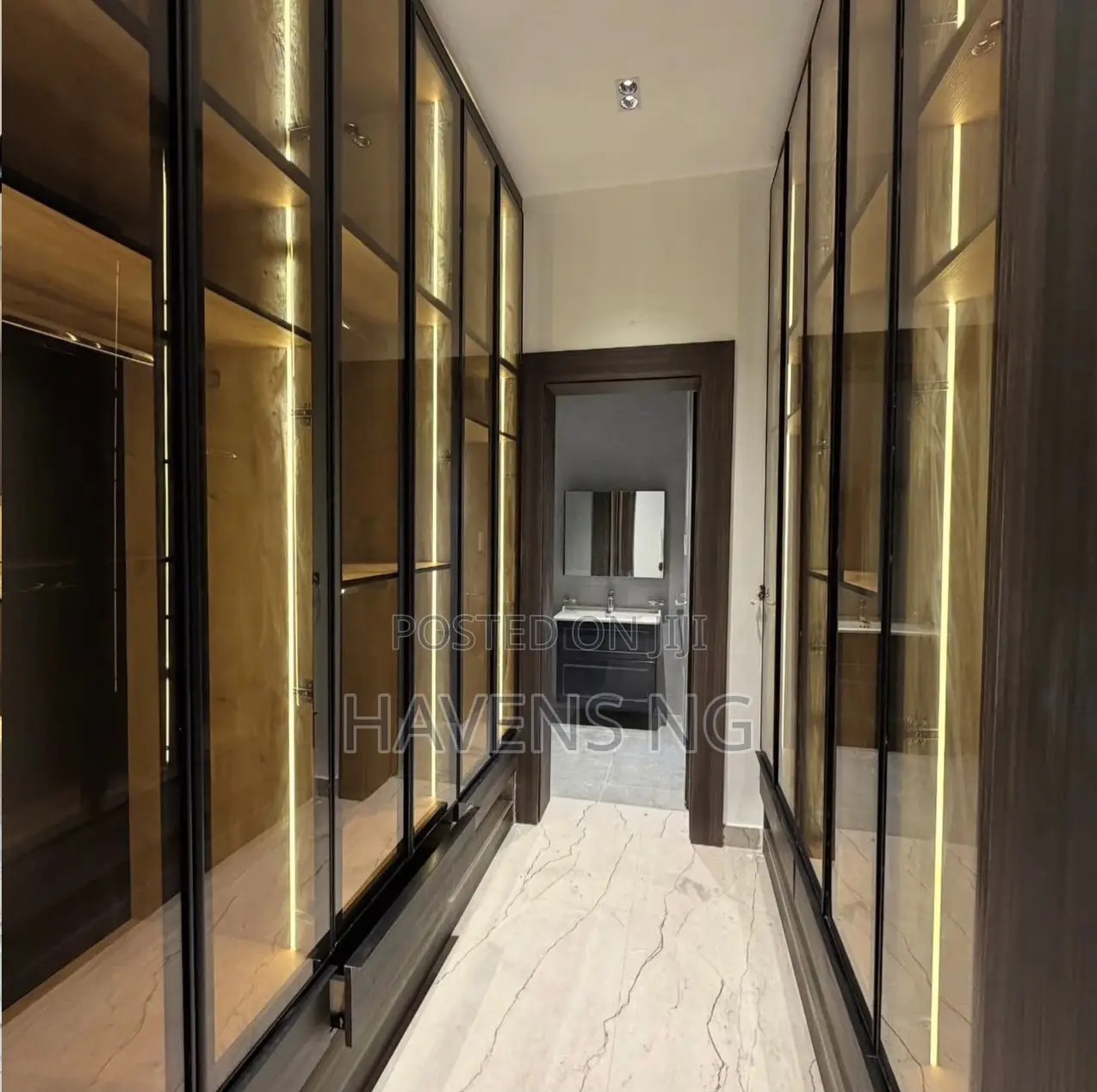 7bdrm Mansion in Maitama for sale in Maitama