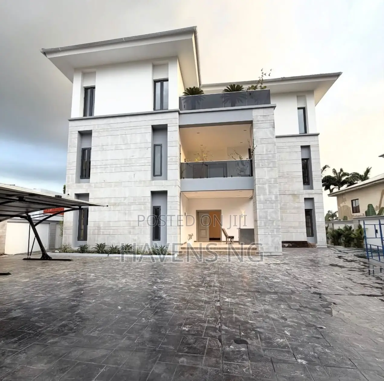 7bdrm Mansion in Maitama for sale in Maitama