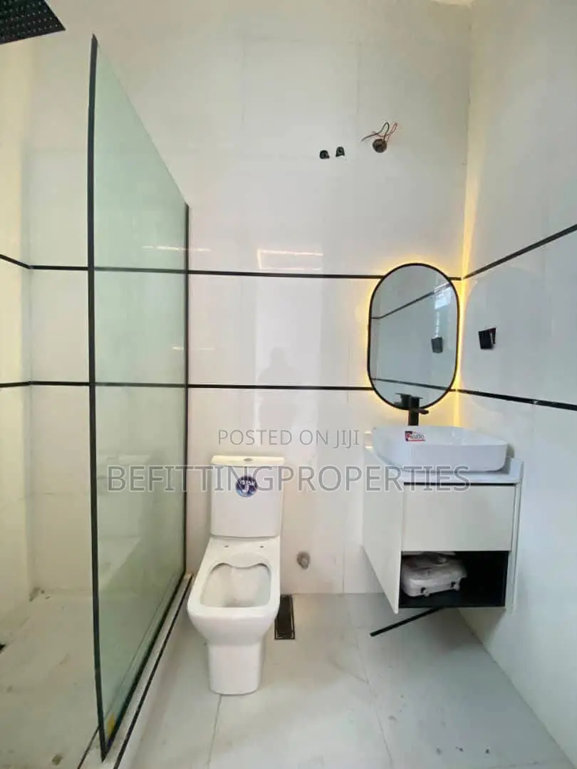 5bdrm Duplex in Lekki for sale in Lekki