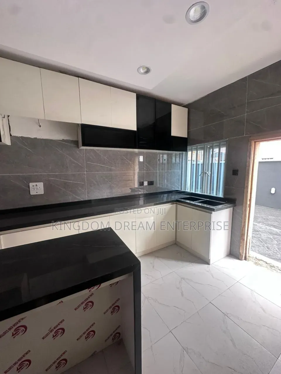 5bdrm House in Osapa London Lekki for rent in Osapa london