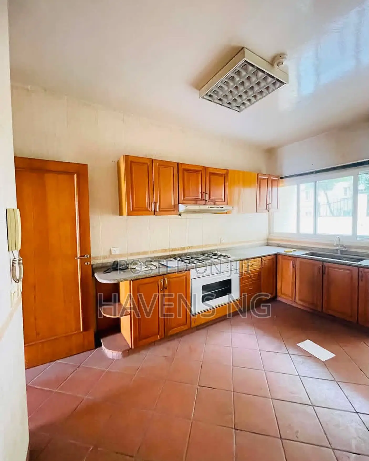 3bdrm Apartment in 2nd Avenue Extension for sale in 2nd Avenue Extension