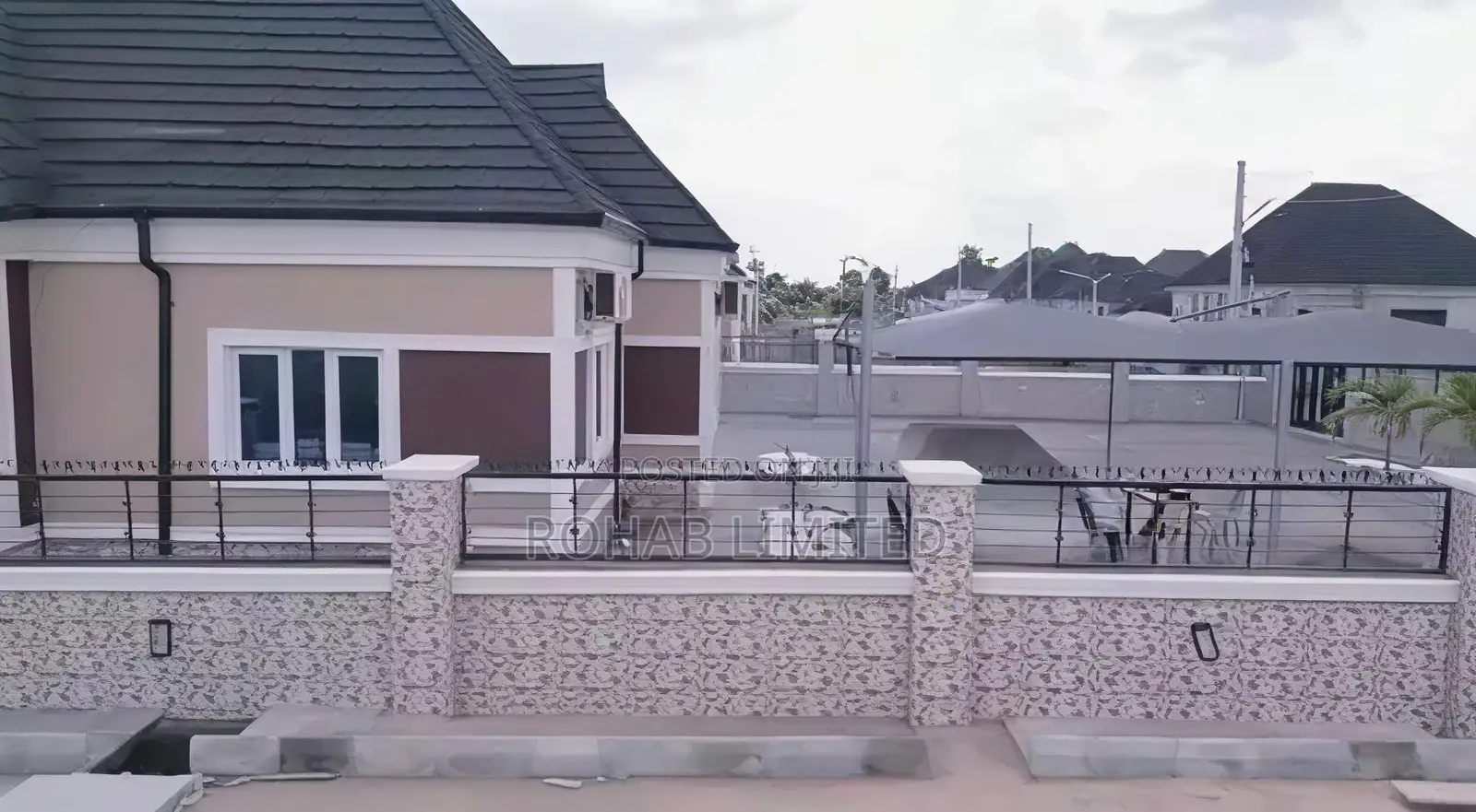 Furnished 3bdrm Bungalow in Bluestone Treasure, Obafemi-Owode for sale in Obafemi-Owode