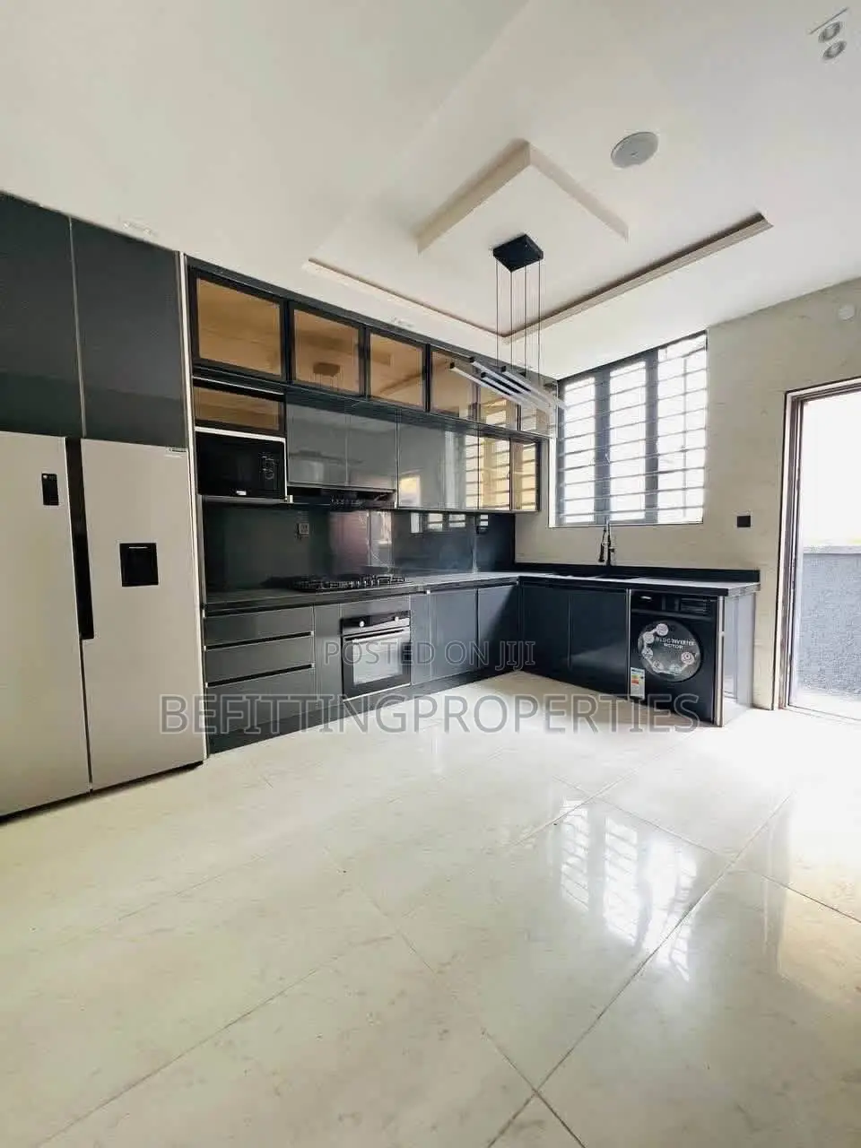 5bdrm Duplex in Lekki for sale in Lekki