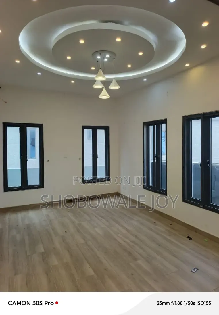 3bdrm Block of Flats in Conservation Road, Lekki Expressway for rent in Lekki Expressway