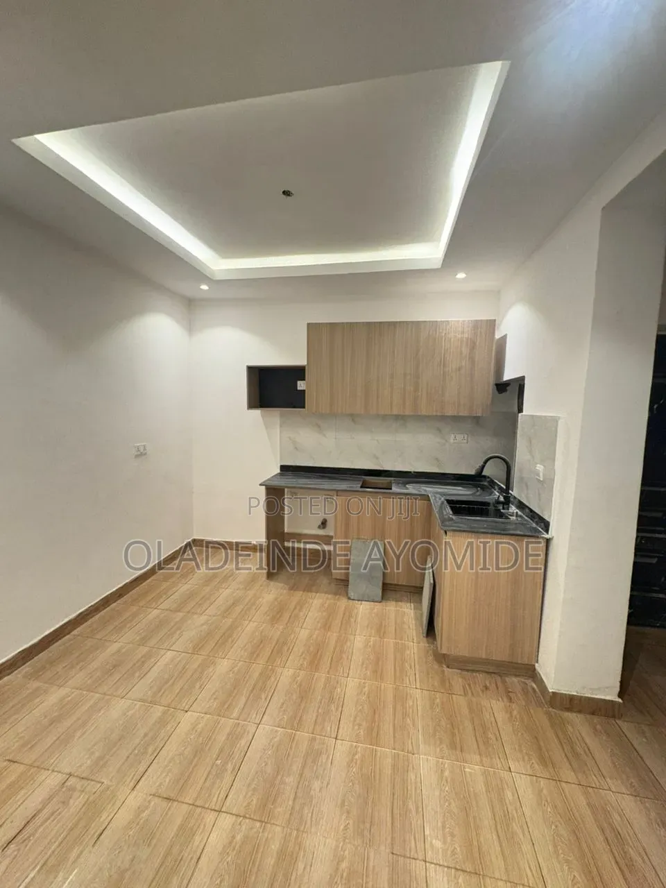 Mini Flat in Ikota Villa for rent in Ikota
