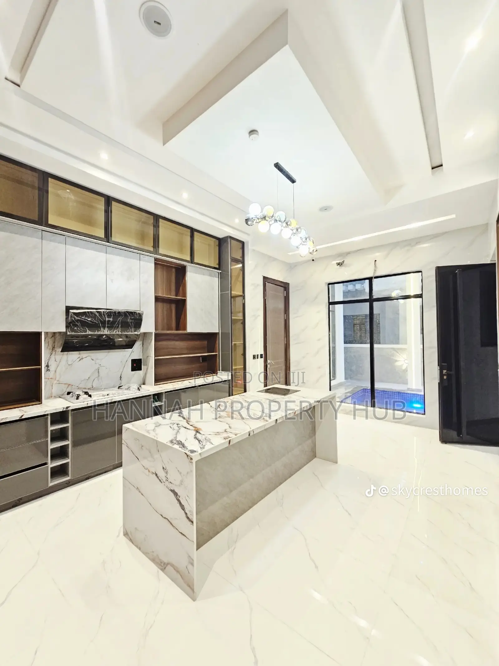 5bdrm House in Lekki for sale in Lekki
