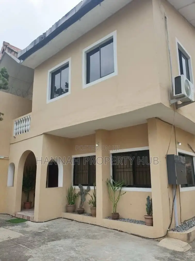 4bdrm Duplex in Mobolaji Johnson, Lekki for sale in Lekki