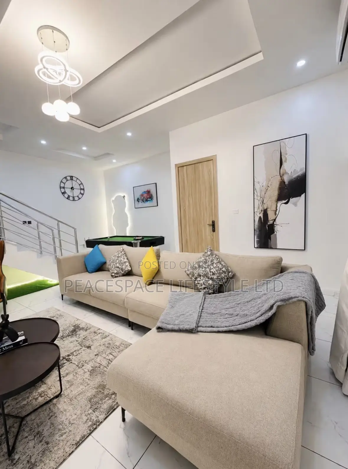 Elegant 4 Bedroom Lekki With Gym, Swimming & Snooker Board in Lekki