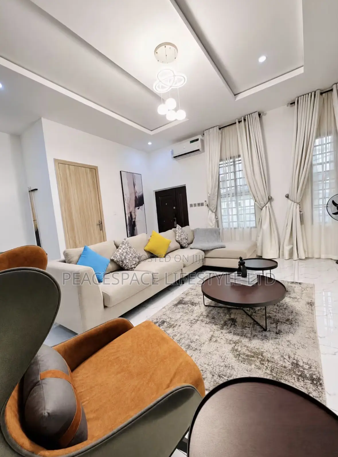 Elegant 4 Bedroom Lekki With Gym, Swimming & Snooker Board in Lekki