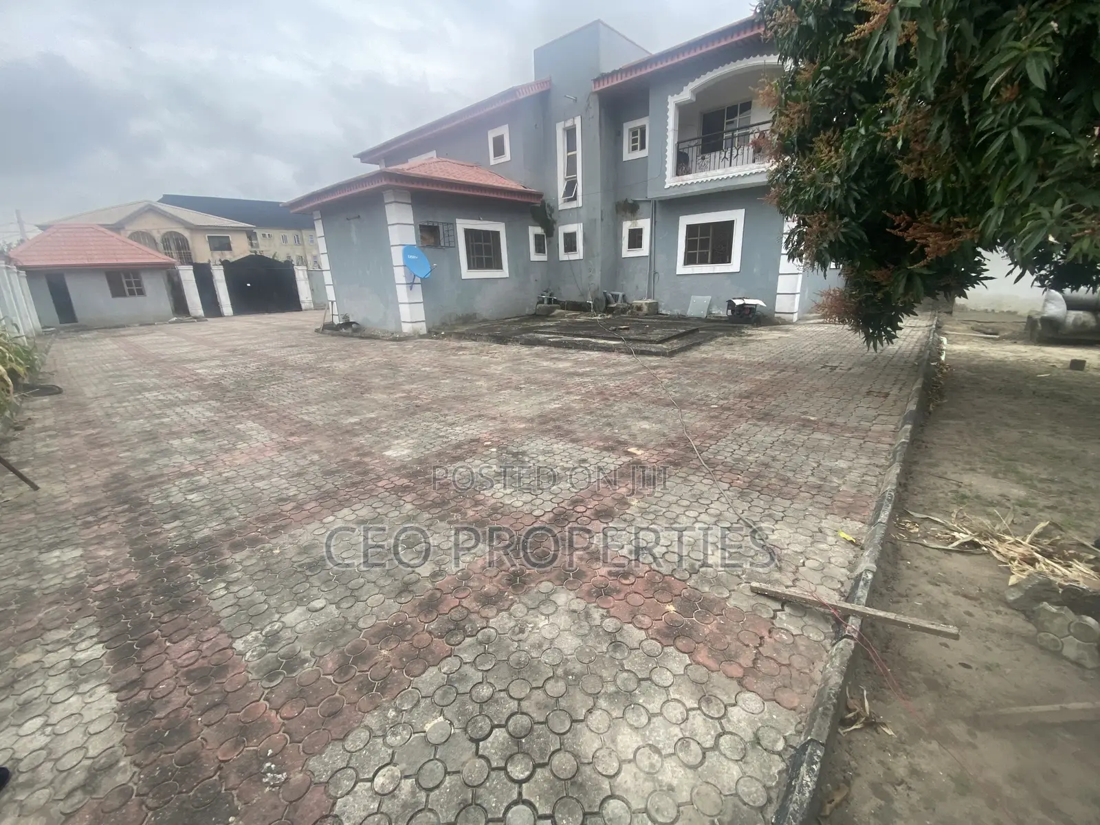 5bdrm Bungalow in Estate/Ado, Ajah for sale in Ajah