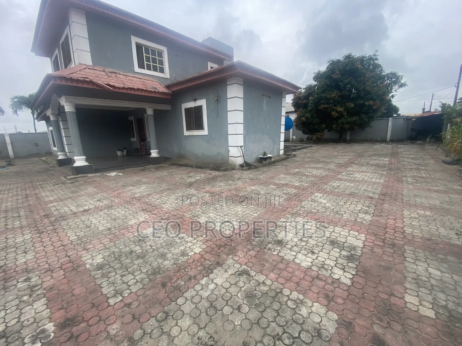 5bdrm Bungalow in Estate/Ado, Ajah for sale in Ajah