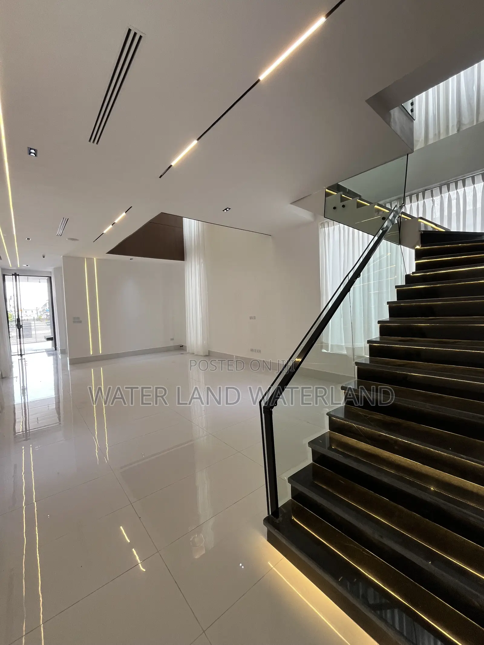 5bdrm Duplex in Royal Pine, Lekki Expressway for sale in Lekki Expressway