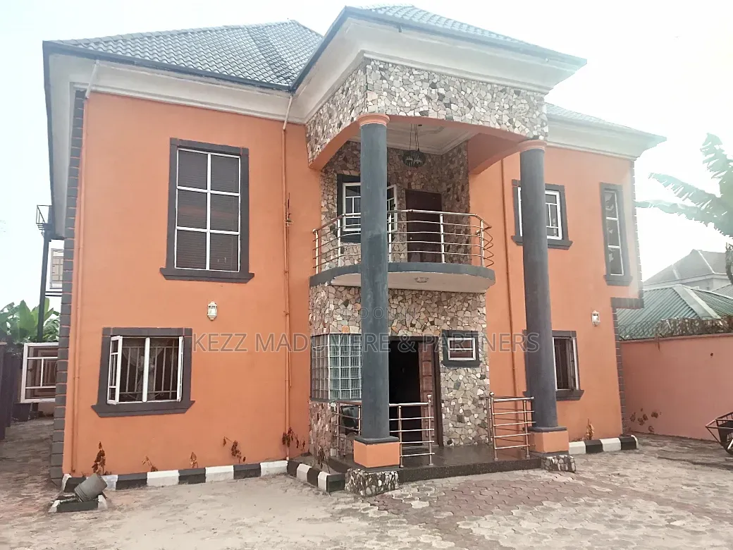 5bdrm Duplex in Sars Road, Port, New Layout for sale in New Layout