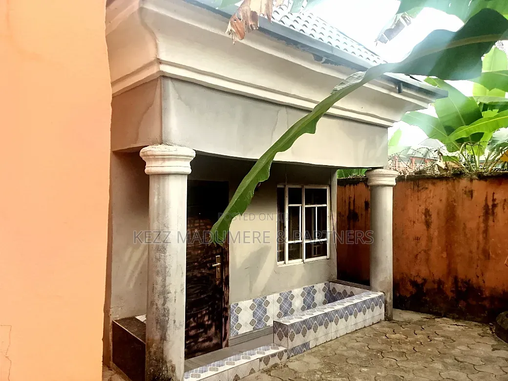 5bdrm Duplex in Sars Road, Port, New Layout for sale in New Layout