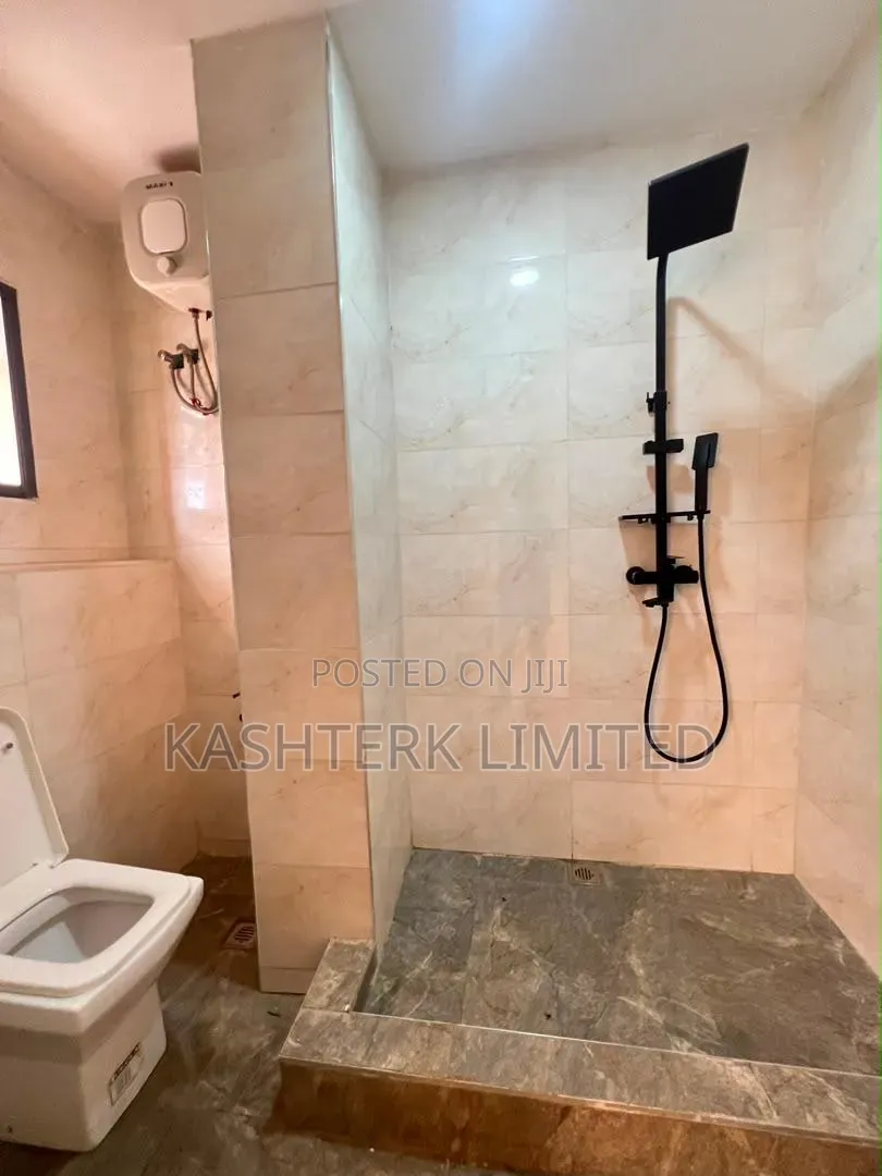 4bdrm Duplex in Guzape for sale in Guzape District