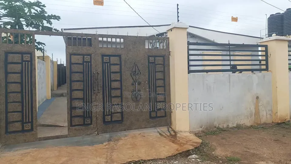 Furnished 8bdrm Apartment in Baba Ode, Ilorin South for sale in Ilorin South