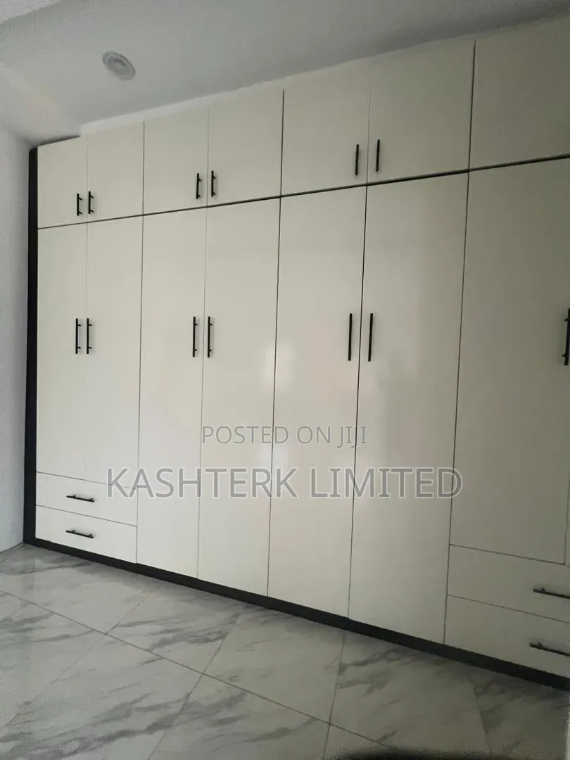5bdrm Duplex in Guzape for sale in Guzape District