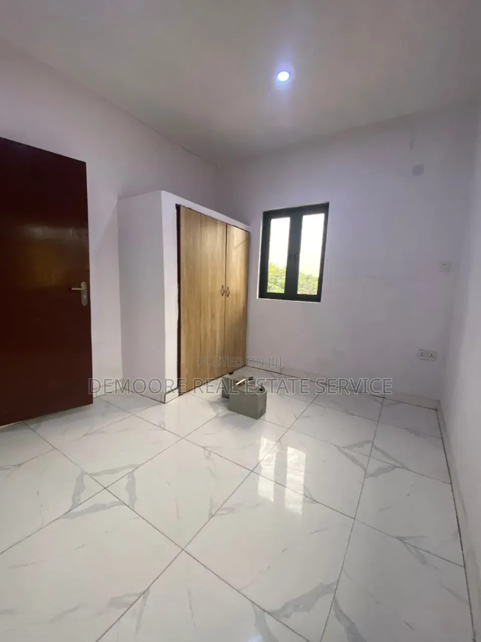 3bdrm Apartment in Jakande Estate, Oke-Afa for rent in Oke-Afa