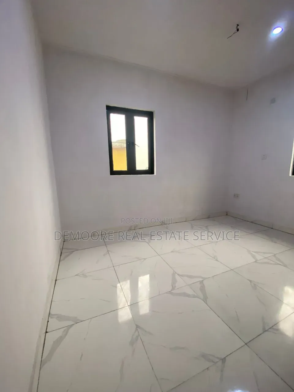 3bdrm Apartment in Jakande Estate, Oke-Afa for rent in Oke-Afa