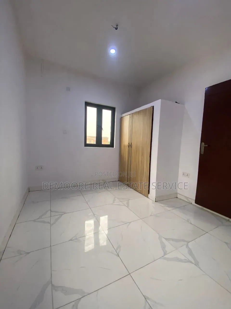 3bdrm Apartment in Jakande Estate, Oke-Afa for rent in Oke-Afa