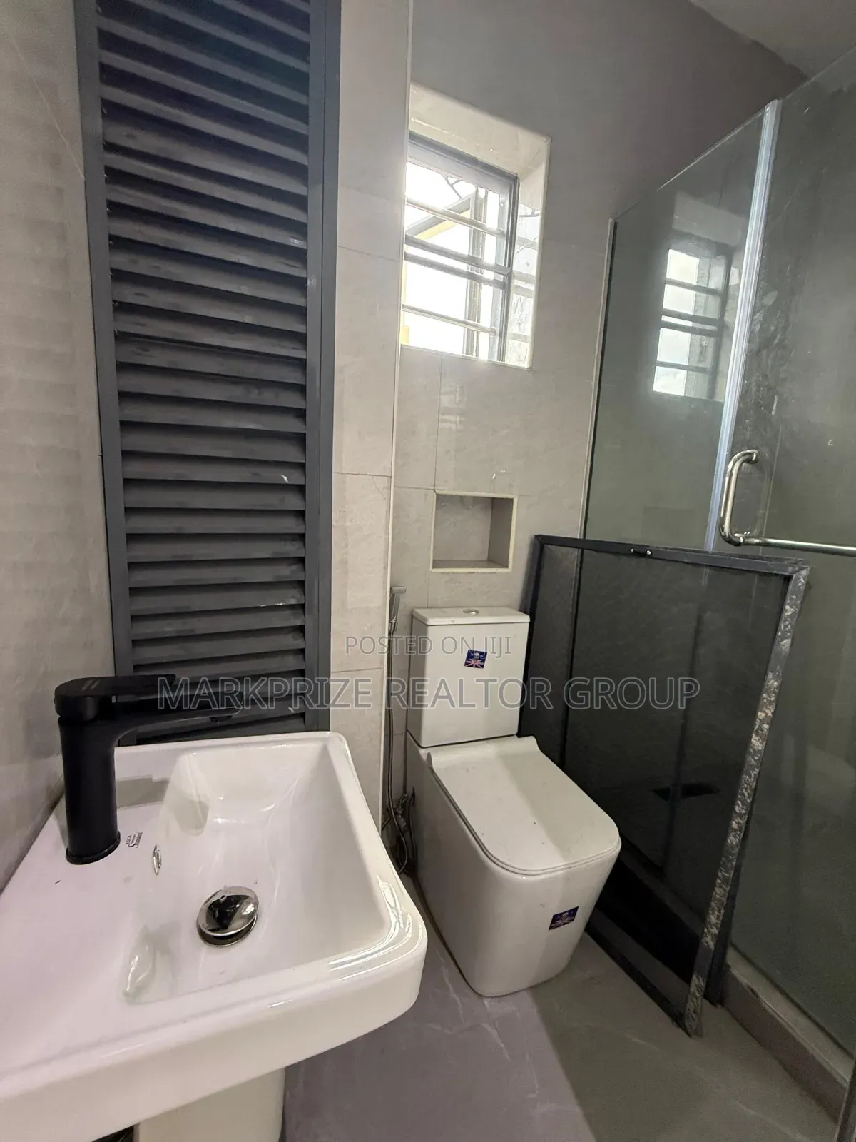 4bdrm Duplex in Surulere Lagos for sale in Aguda / Surulere