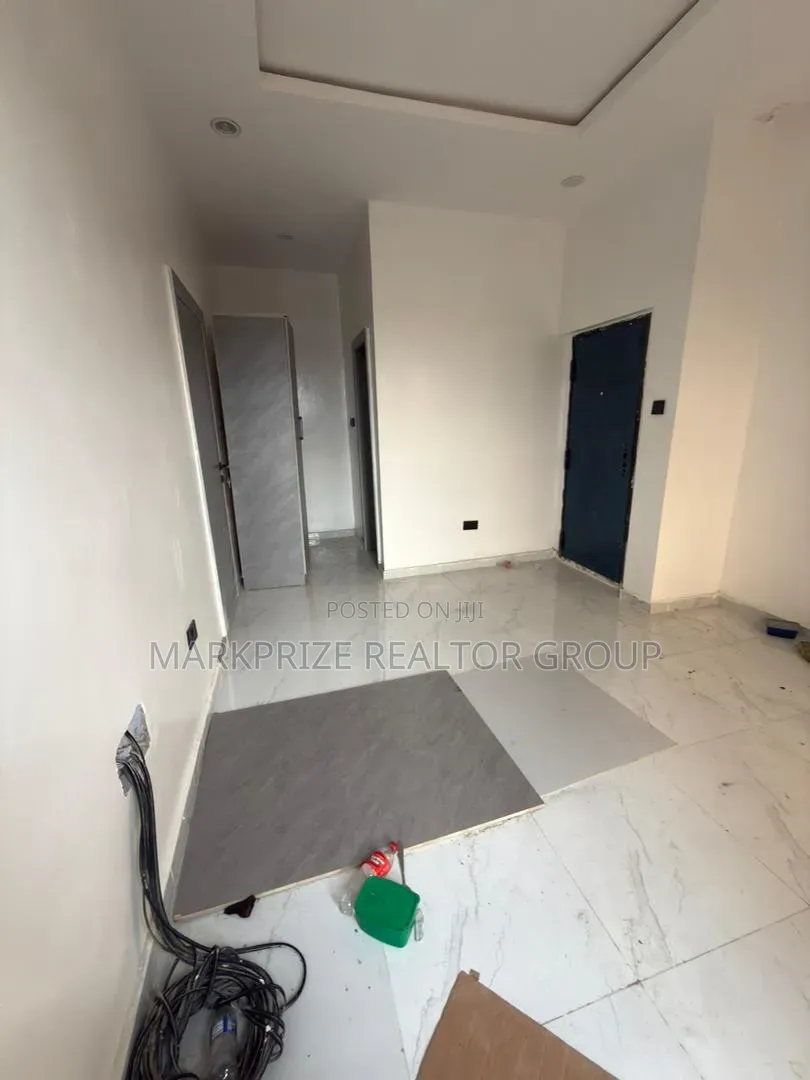 4bdrm Duplex in Gbagada Lagos for sale in Oworonshoki / Gbagada