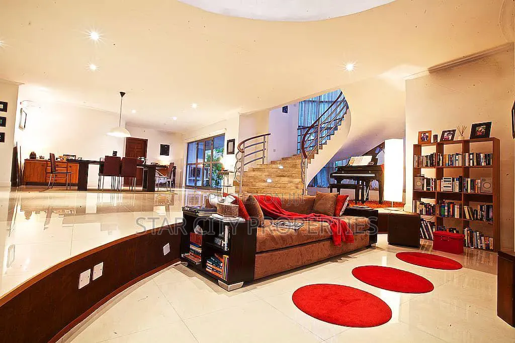5bdrm Duplex in Vgc for sale in VGC / Ajah