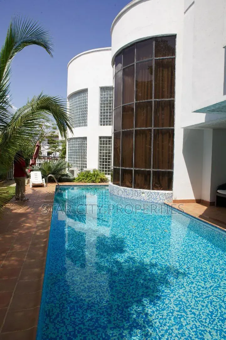 5bdrm Duplex in Vgc for sale in VGC / Ajah
