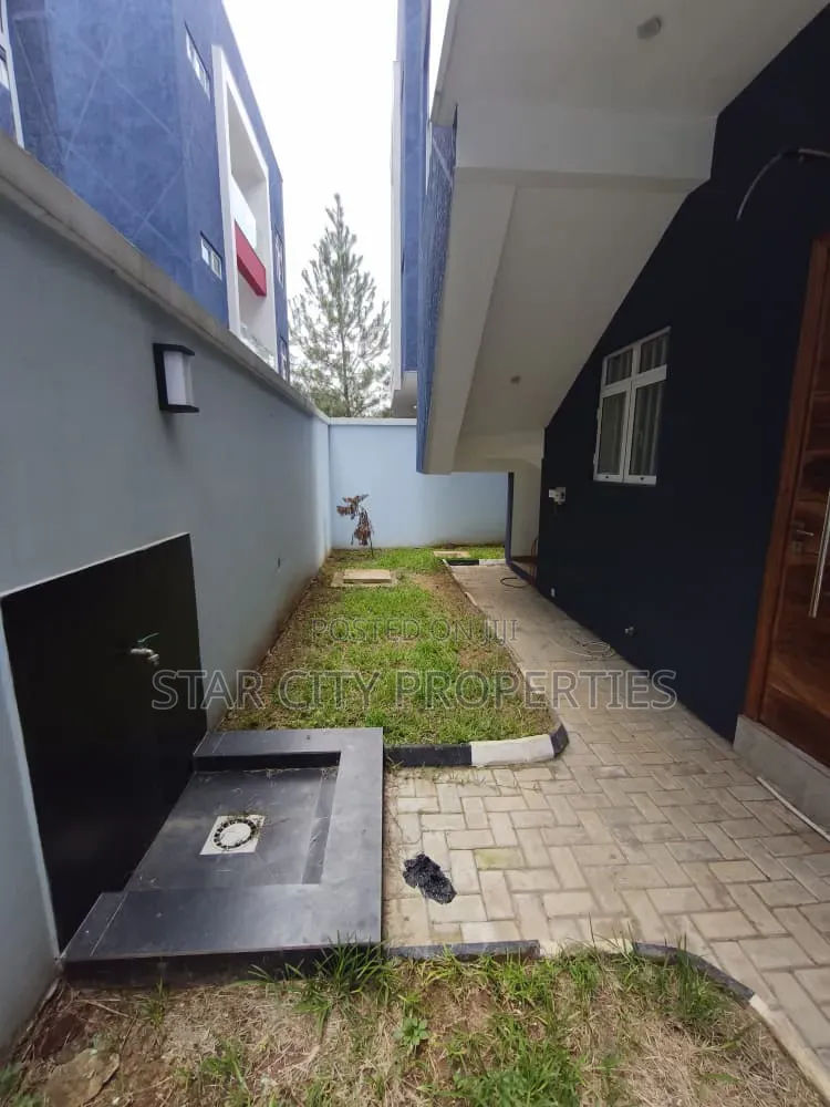 4bdrm Duplex in Ikeja for rent in Ikeja GRA