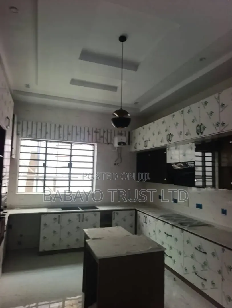 4bdrm Duplex in Ikolaba, Bodija for sale in Bodija