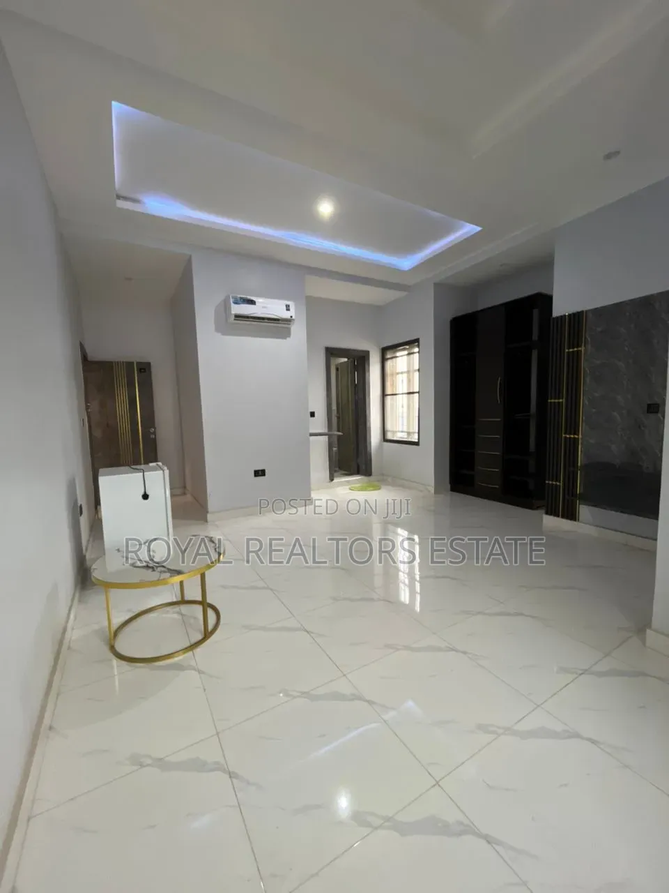 2bdrm Apartment in Tarred Road, Durumi for rent in Durumi