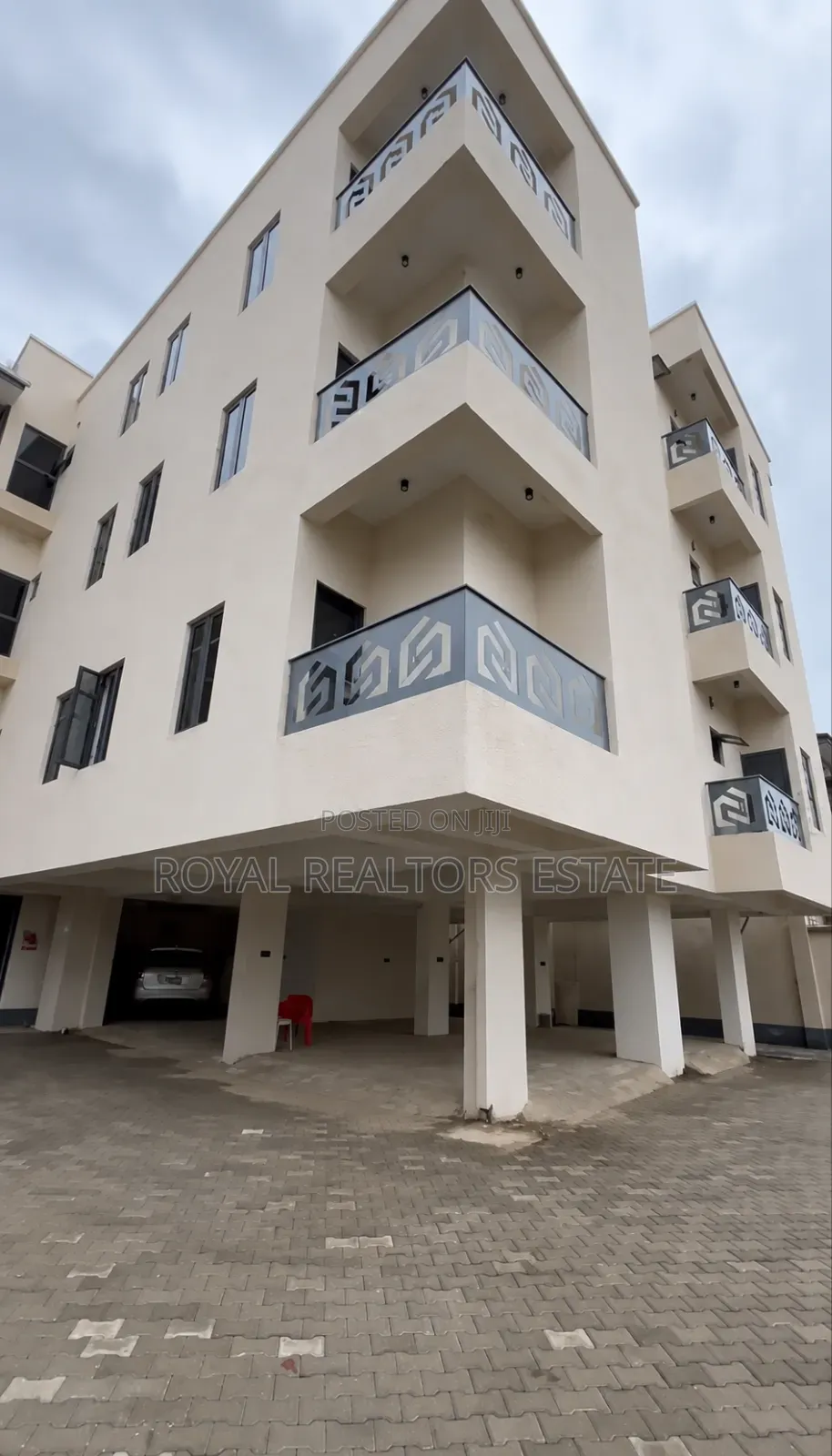 2bdrm Apartment in Tarred Road, Durumi for rent in Durumi