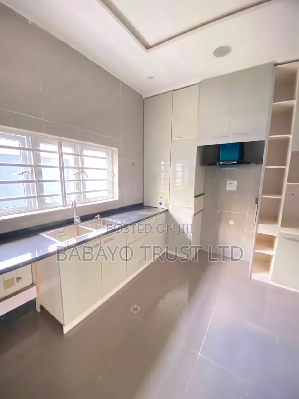 4bdrm Duplex in Iyanganku for rent in Iyanganku